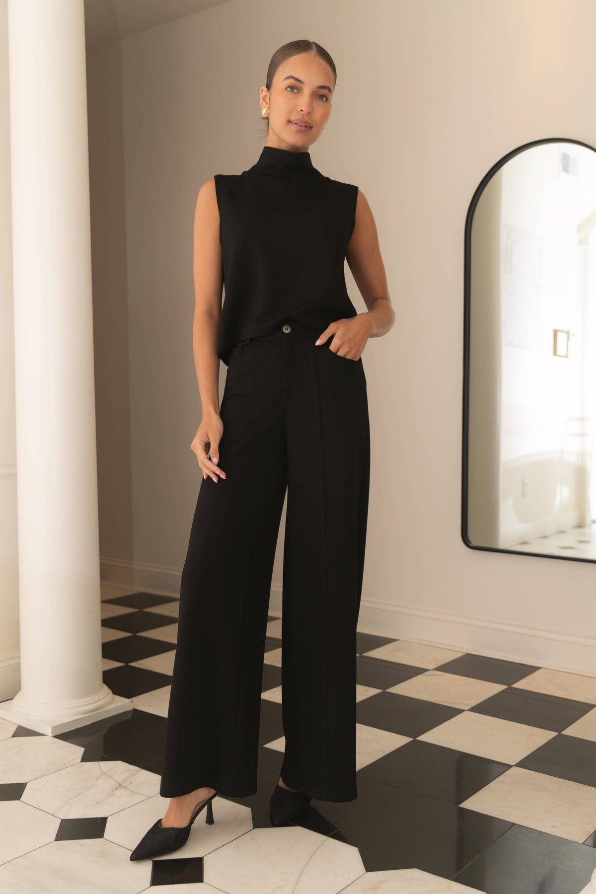 Pleated Wide Leg Trousers - Black
