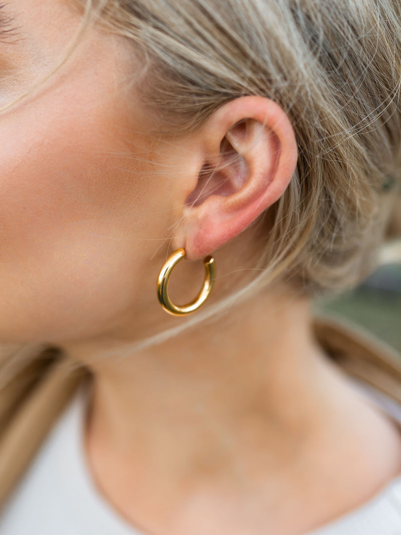 Cleo Chunky Gold Hoop Earrings