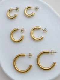 Cleo Chunky Gold Hoop Earrings