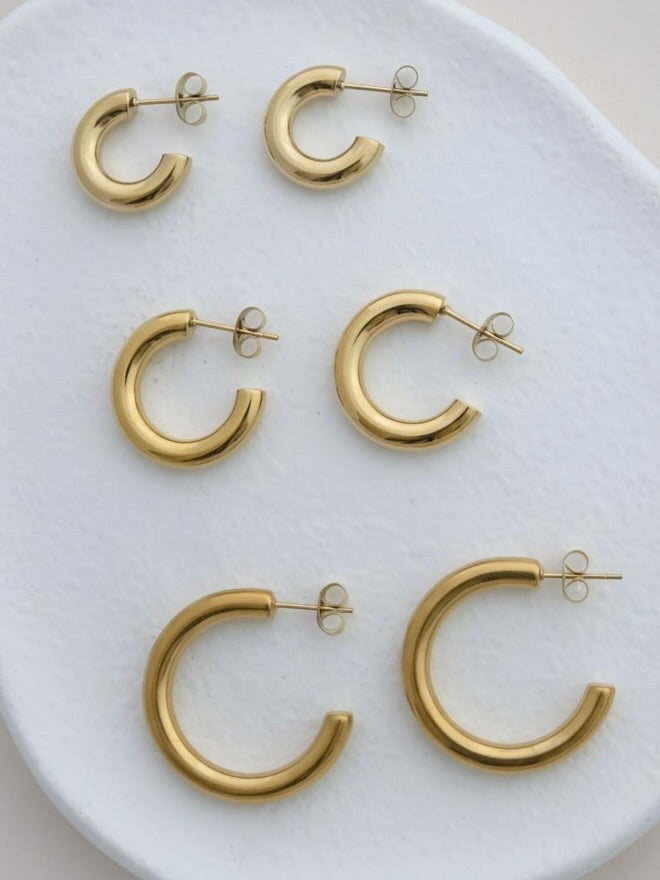 Cleo Chunky Gold Hoop Earrings